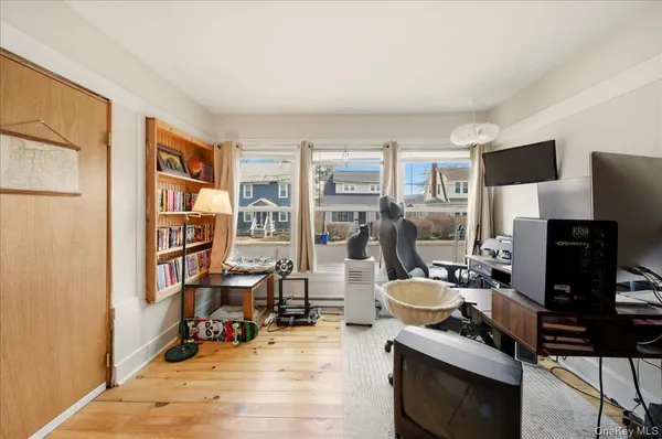 $1,600 | 23 Forsythe Place, Unit 1, Newburgh, NY 12550