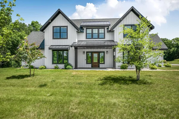 $899,900 | 504 Northern Mdws Lane, Sartell, MN 56377