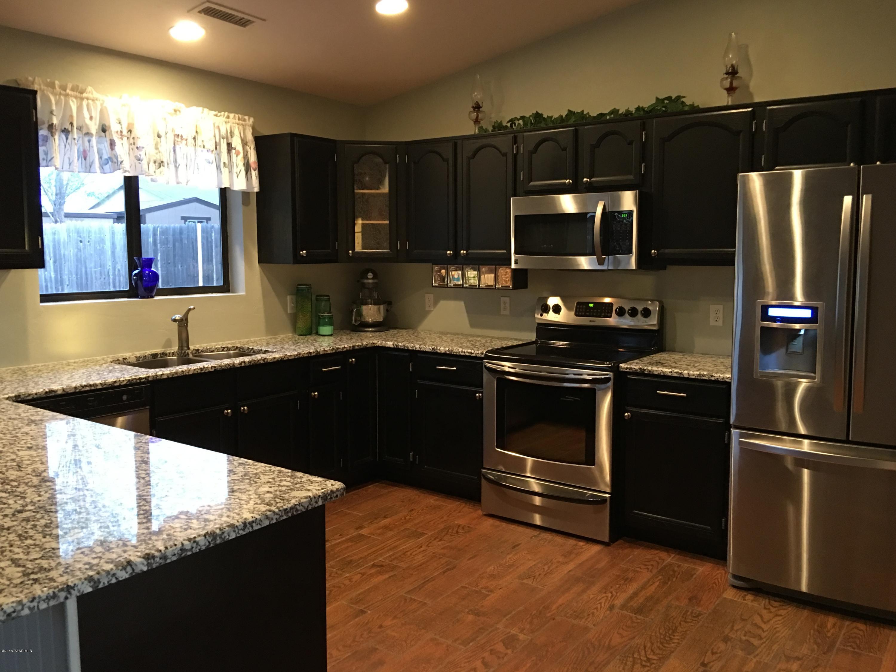 5427 North Long Rifle Road, Unit 215 Prescott Valley, AZ 86314 - Photo 5 of 27 IMG_0664