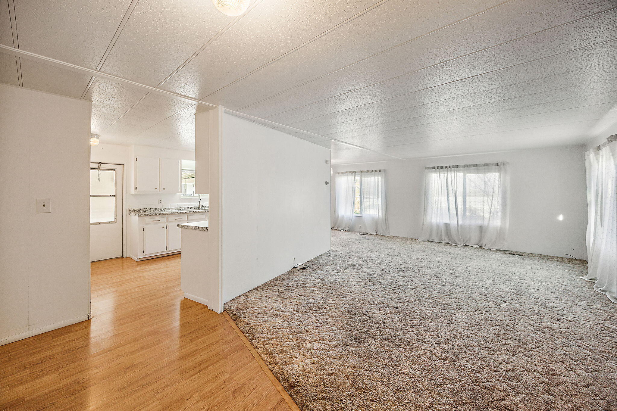 3955 South Stage Road, Unit 35 Medford, OR 97501 - Photo 11 of 36 ApxSS35 (15)