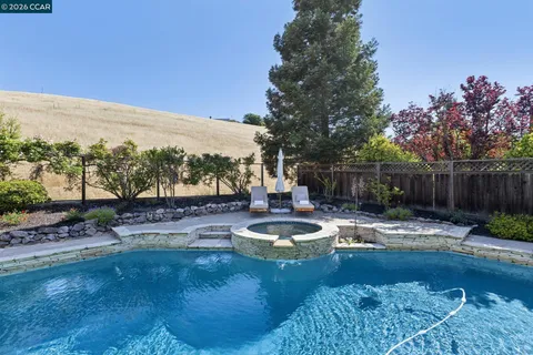 $2,575,000 | 680 Quail Crest Drive, Walnut Creek, CA 94598