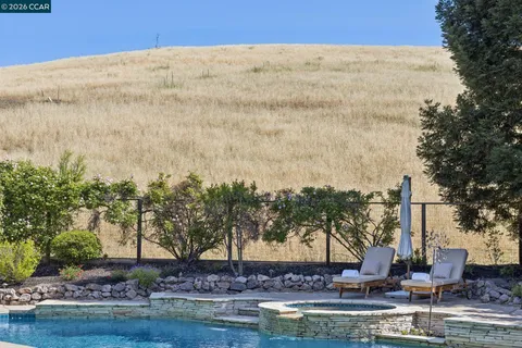 $2,575,000 | 680 Quail Crest Drive, Walnut Creek, CA 94598