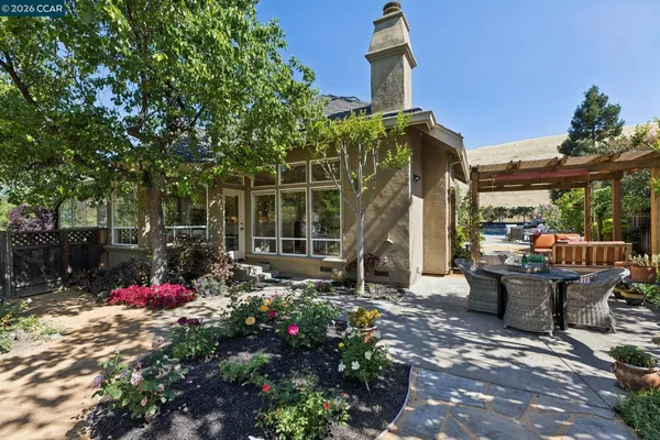 $2,575,000 | 680 Quail Crest Drive, Walnut Creek, CA 94598
