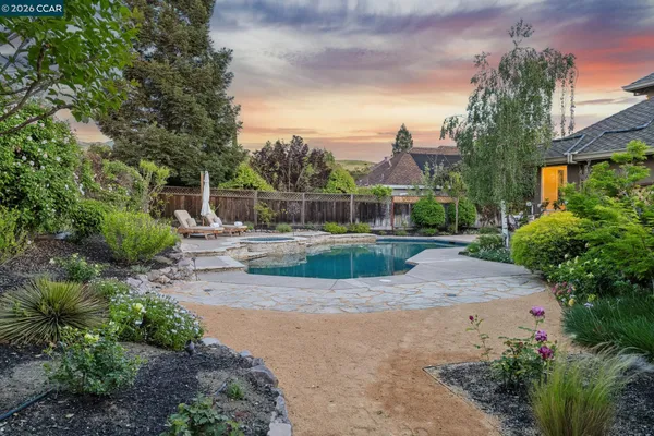 $2,575,000 | 680 Quail Crest Drive, Walnut Creek, CA 94598