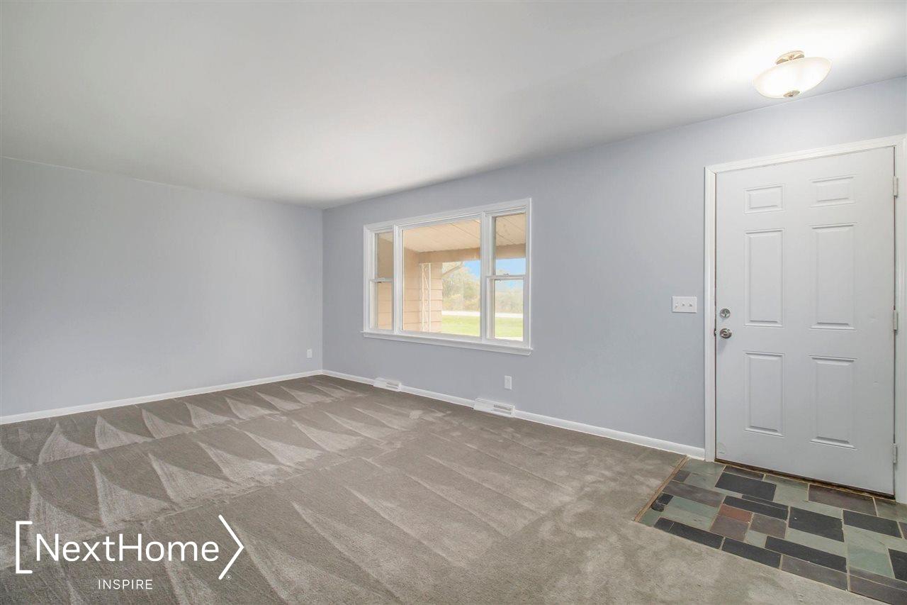 7385 North Linden Road Mount Morris, MI 48458 - Photo 7 of 40 50057389-6.JPG