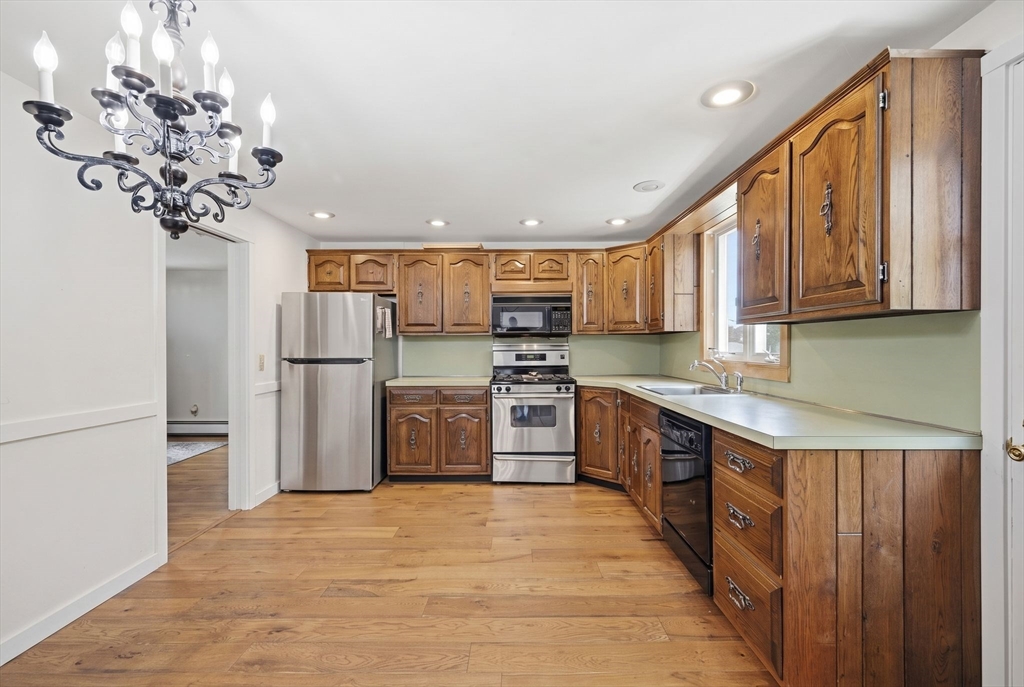 21 Shepard Street Marblehead, MA 01945 - Photo 13 of 31