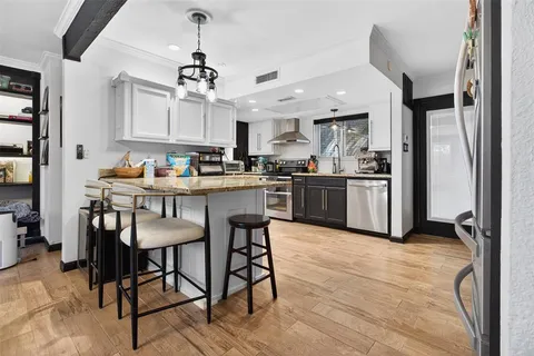 $230,000 | 2702 Douglas Avenue, Unit 126, Dallas, TX 75219