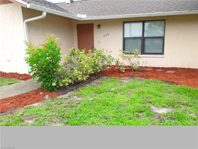 $1,900 | 536 111th Avenue North, Naples, FL 34108