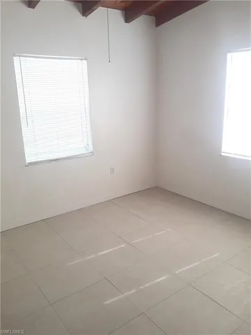 $1,900 | 536 111th Avenue North, Naples, FL 34108