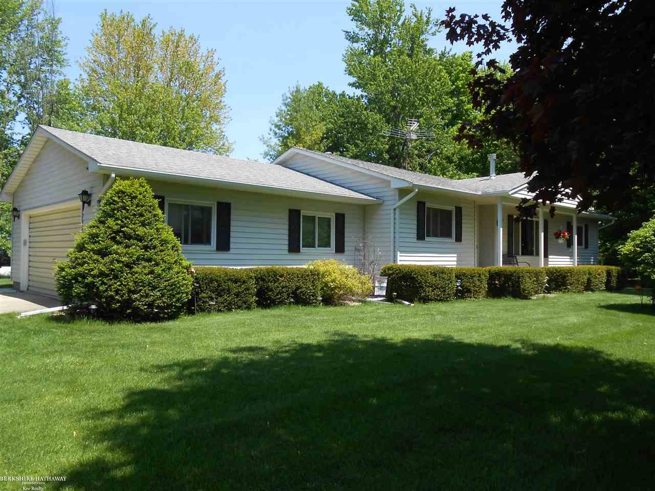 15805 Armada Center Road Armada, MI 48005 - Photo 1 of 28 31348479.JPG