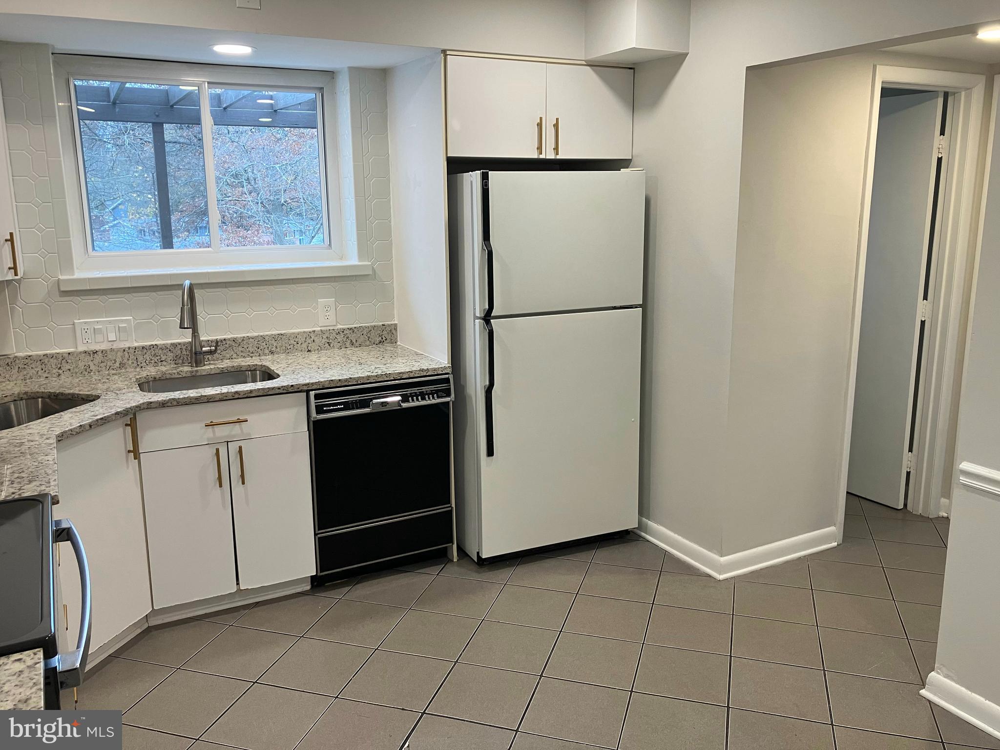 604 Sisson Street Silver Spring, MD 20902 - Photo 7 of 24 Gallery Image 7