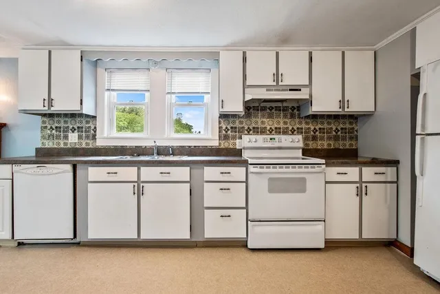 $750,000 | 23 Riverlake Street, Alton, NH 03810