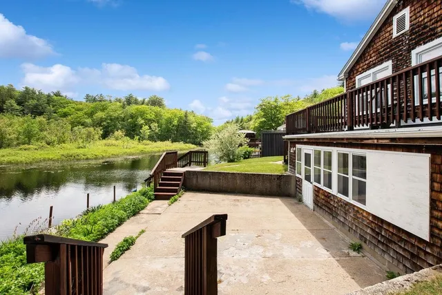 $750,000 | 23 Riverlake Street, Alton, NH 03810