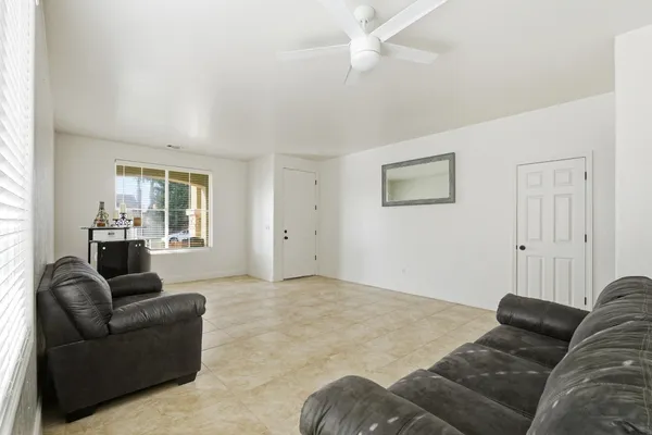 $495,000 | 346 Martin Street, Tulare, CA 93274