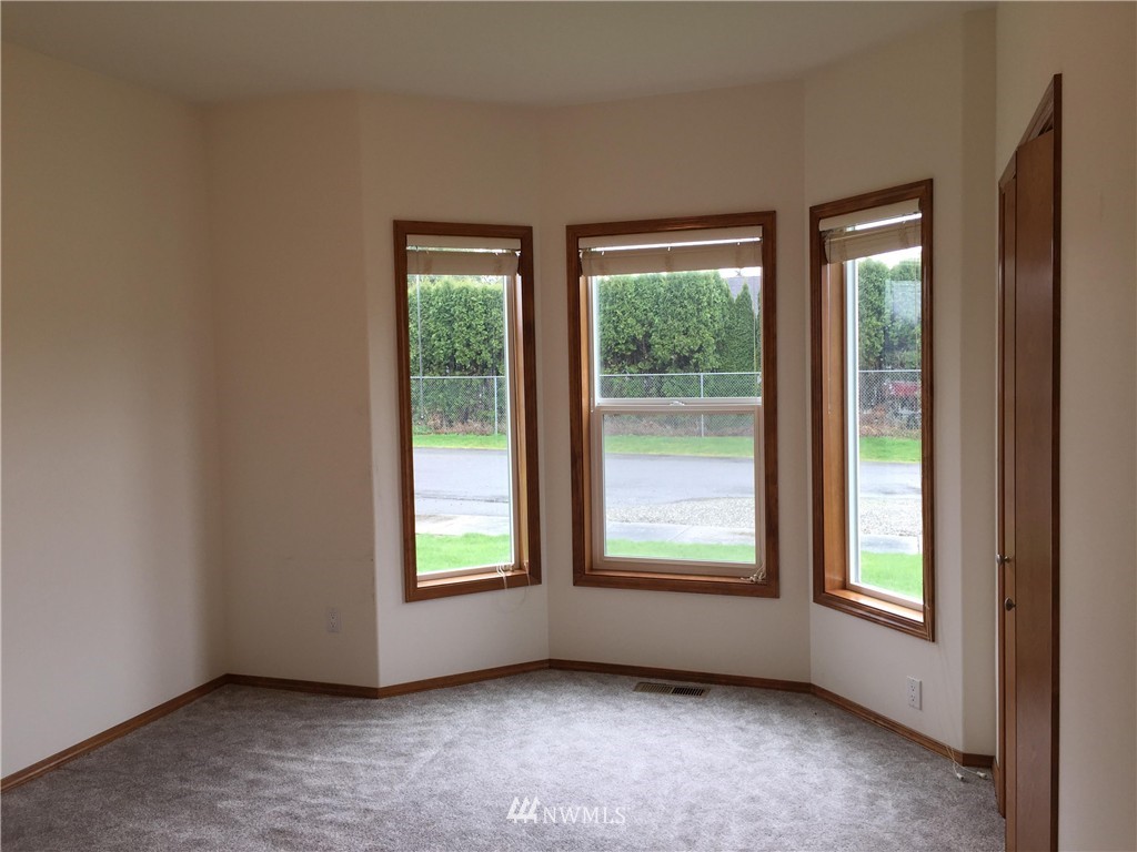 24604 Wicker Road Sedro-Woolley, WA 98284 - Photo 11 of 20 Gallery Image 11