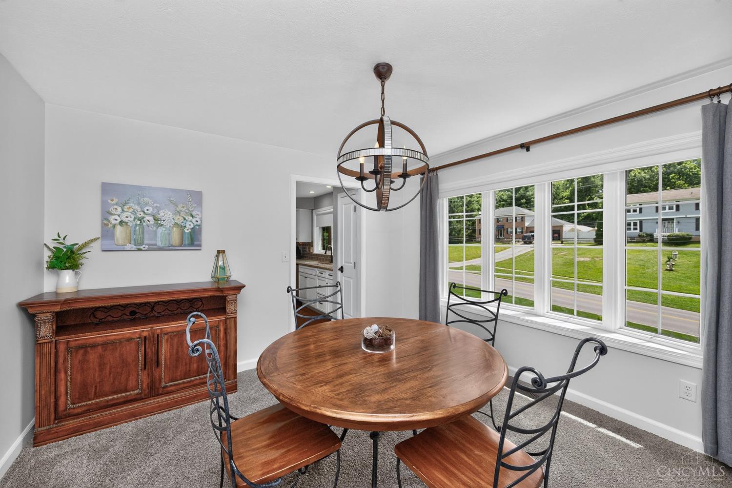 5467 Race Road Cincinnati, OH 45247 - Photo 7 of 59