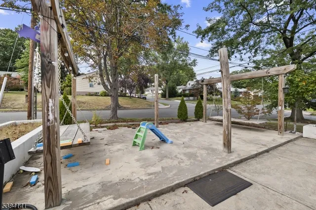 a view of outdoor space