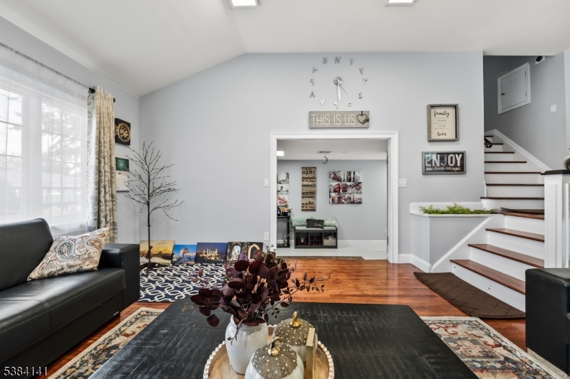 231 Starmond Avenue Clifton, NJ 07013 - Photo 8 of 32