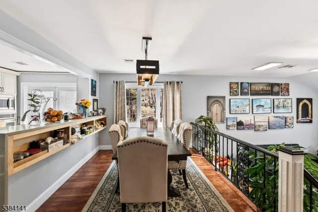 a very nice looking room with many windows