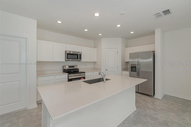 748 Reggie Road Winter Haven, FL 33859 - Photo 7 of 16