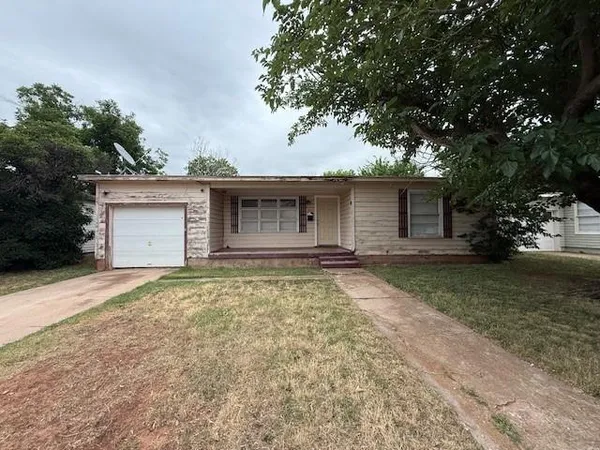 $3,000 | 841 South San Jose Drive, Abilene, TX 79605