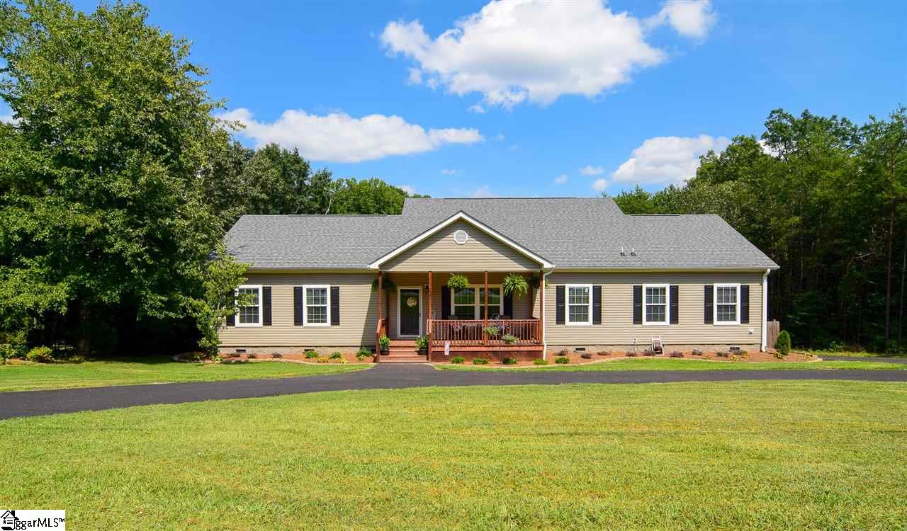 580 North Blackstock Road Landrum, SC 29356 - Photo 2 of 25 Gallery Image 2
