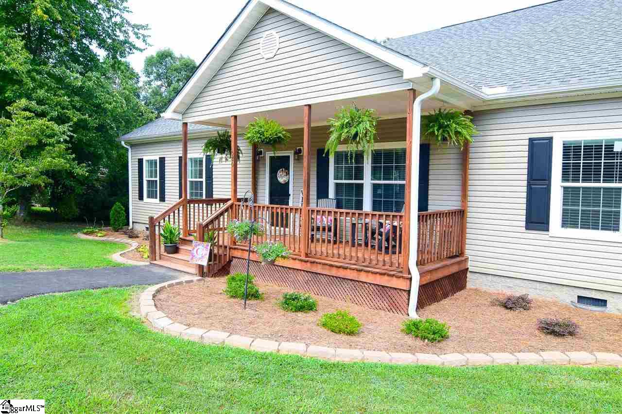 580 North Blackstock Road Landrum, SC 29356 - Photo 3 of 25 Gallery Image 3