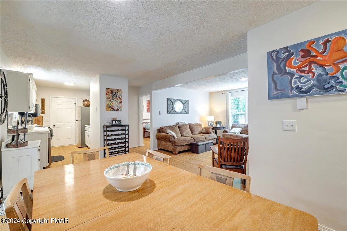4121 Romeo Road Tobyhanna, PA 18466 - Photo 7 of 21 Dining Area