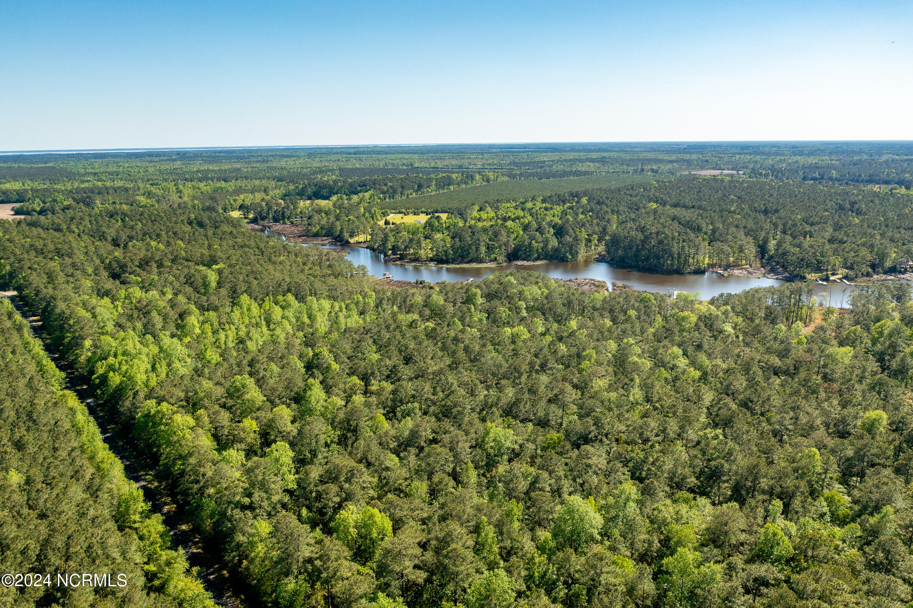 565 Bell Point Road Merritt, NC 28556 - Photo 8 of 27 Chill Photo Aerials-32