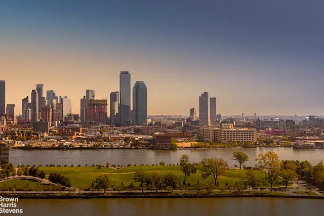 $1,495,000 | 25 Sutton Place South, Unit 20J | Sutton Place