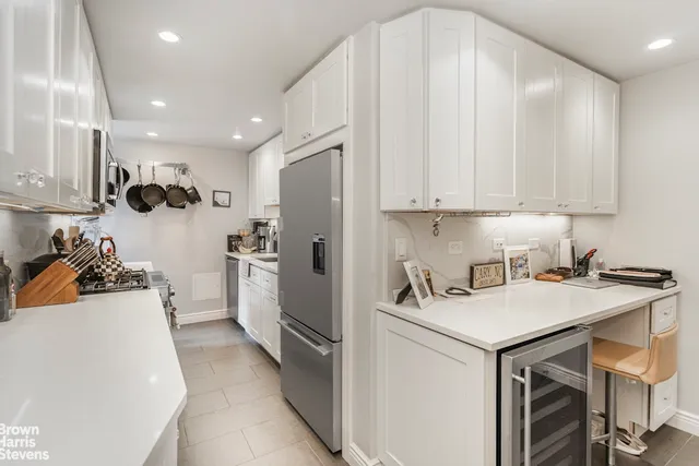 $1,495,000 | 25 Sutton Place South, Unit 20J | Sutton Place