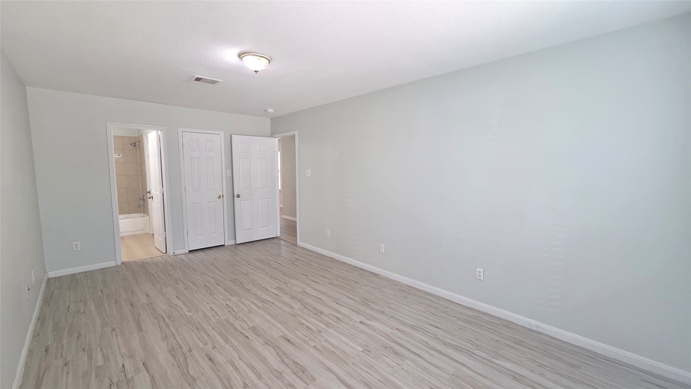 4121 Mallow Street, Unit A/B Houston, TX 77051 - Photo 28 of 50 Unit B - Bedroom #1 Downstairs