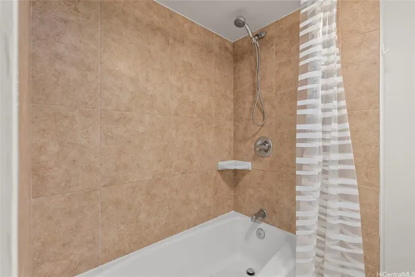 $499,000 | 725 Kihapai Place, Unit A2, Kailua, HI 96734