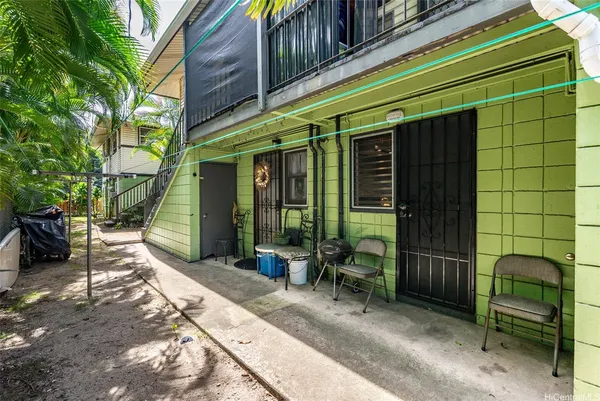 $499,000 | 725 Kihapai Place, Unit A2, Kailua, HI 96734