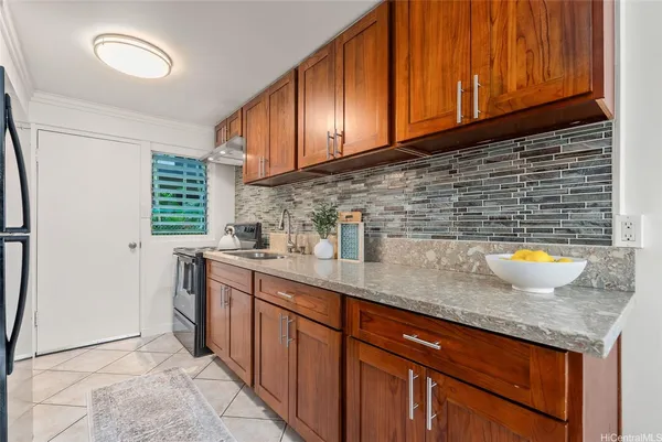 $499,000 | 725 Kihapai Place, Unit A2, Kailua, HI 96734