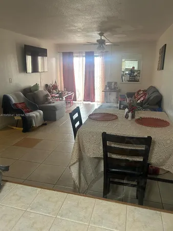 $1,850 | 1910 West 56th Street, Unit 3420, Hialeah, FL 33012