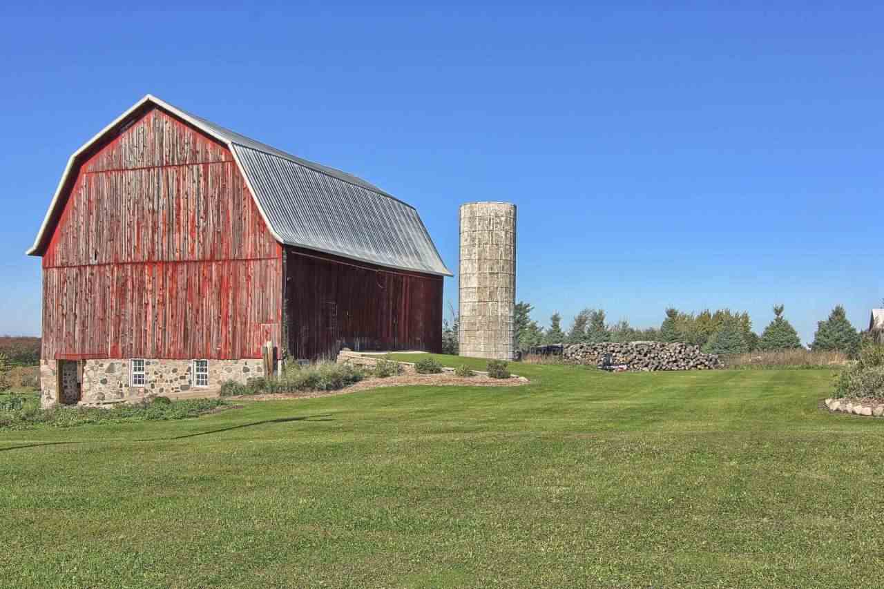 6985 Yuba Road Williamsburg, MI 49690 - Photo 39 of 49 1855790-38.JPG