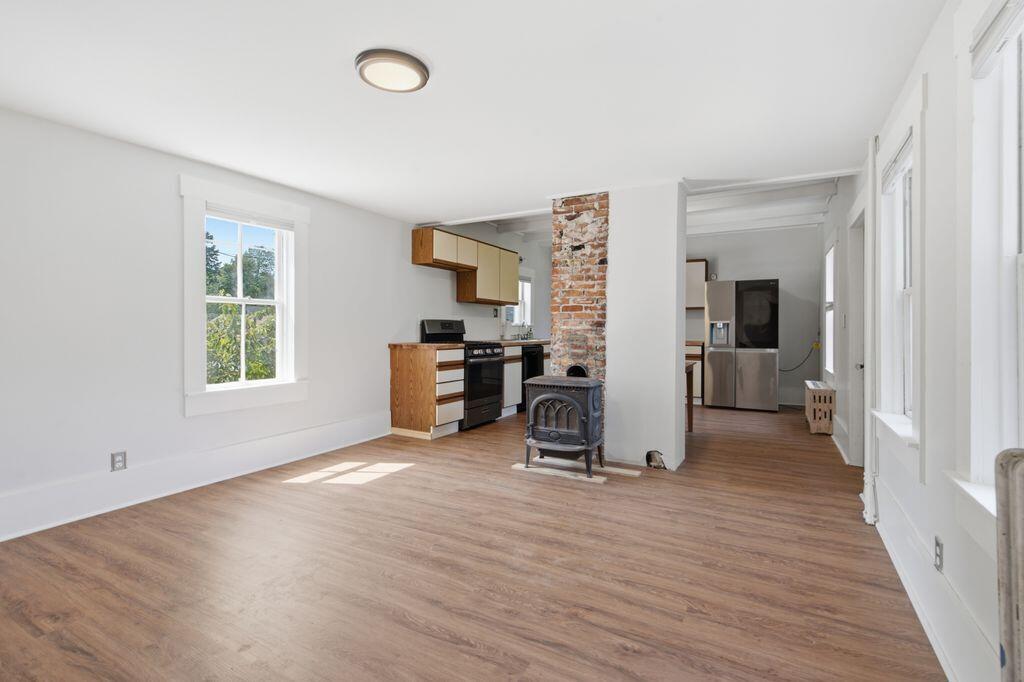29 Corliss Street Bath, ME 04530 - Photo 12 of 37 Dining area