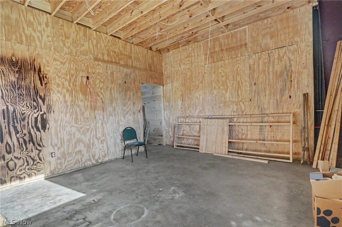 46766 Clarkson Road Rogers, OH 44455 - Photo 34 of 41