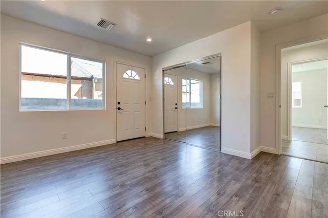 $869,000 | 8812 Laurel Canyon Boulevard, Sun Valley, CA 91352