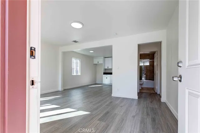 $869,000 | 8812 Laurel Canyon Boulevard, Sun Valley, CA 91352