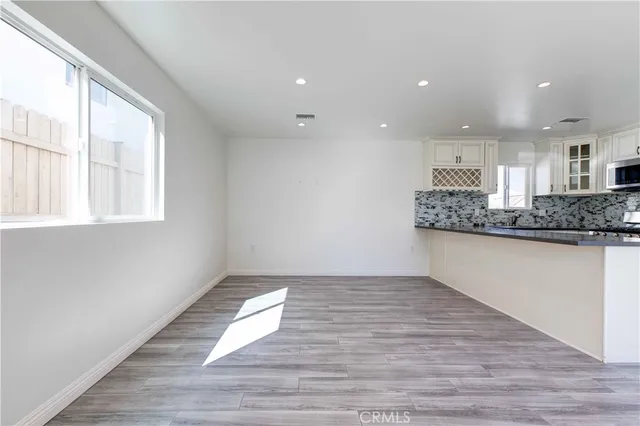 $869,000 | 8812 Laurel Canyon Boulevard, Sun Valley, CA 91352