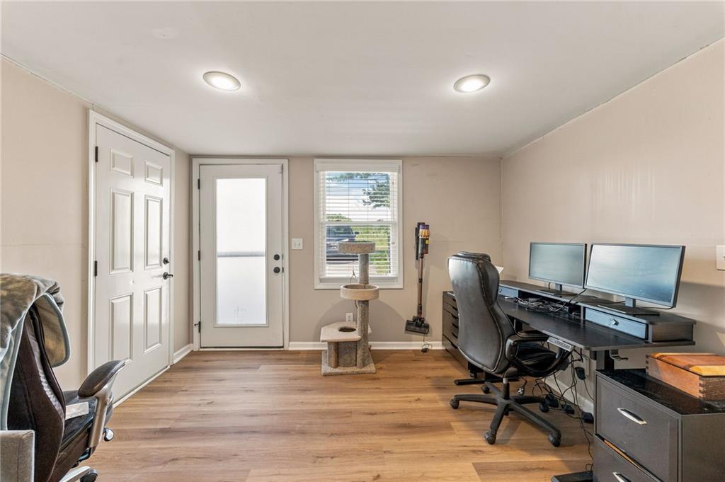 8301 Clare Road Lenexa, KS 66227 - Photo 26 of 36 Gallery Image 26