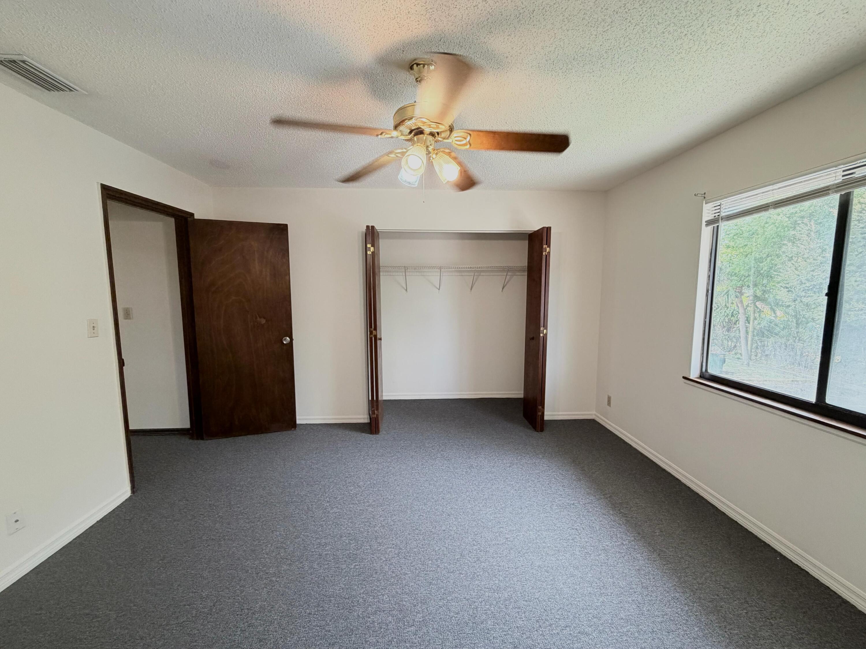 1226 Haverhill Road, Unit 3 Haverhill, FL 33417 - Photo 7 of 18 WhatsApp Image 2026-03-20 at 21.28.39 (7