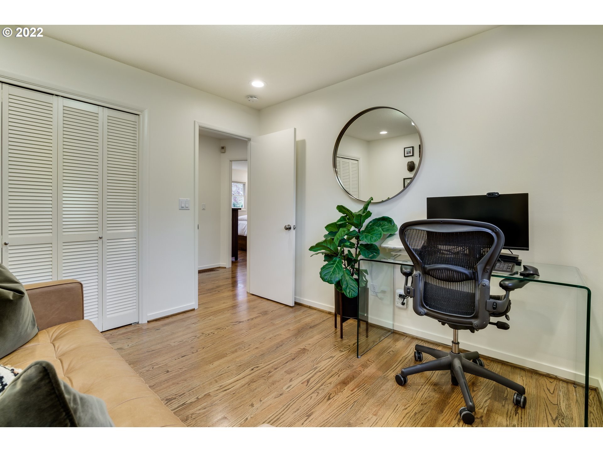 6825 Southwest Raleighwood Way Portland, OR 97225 - Photo 15 of 32 Gallery Image 15