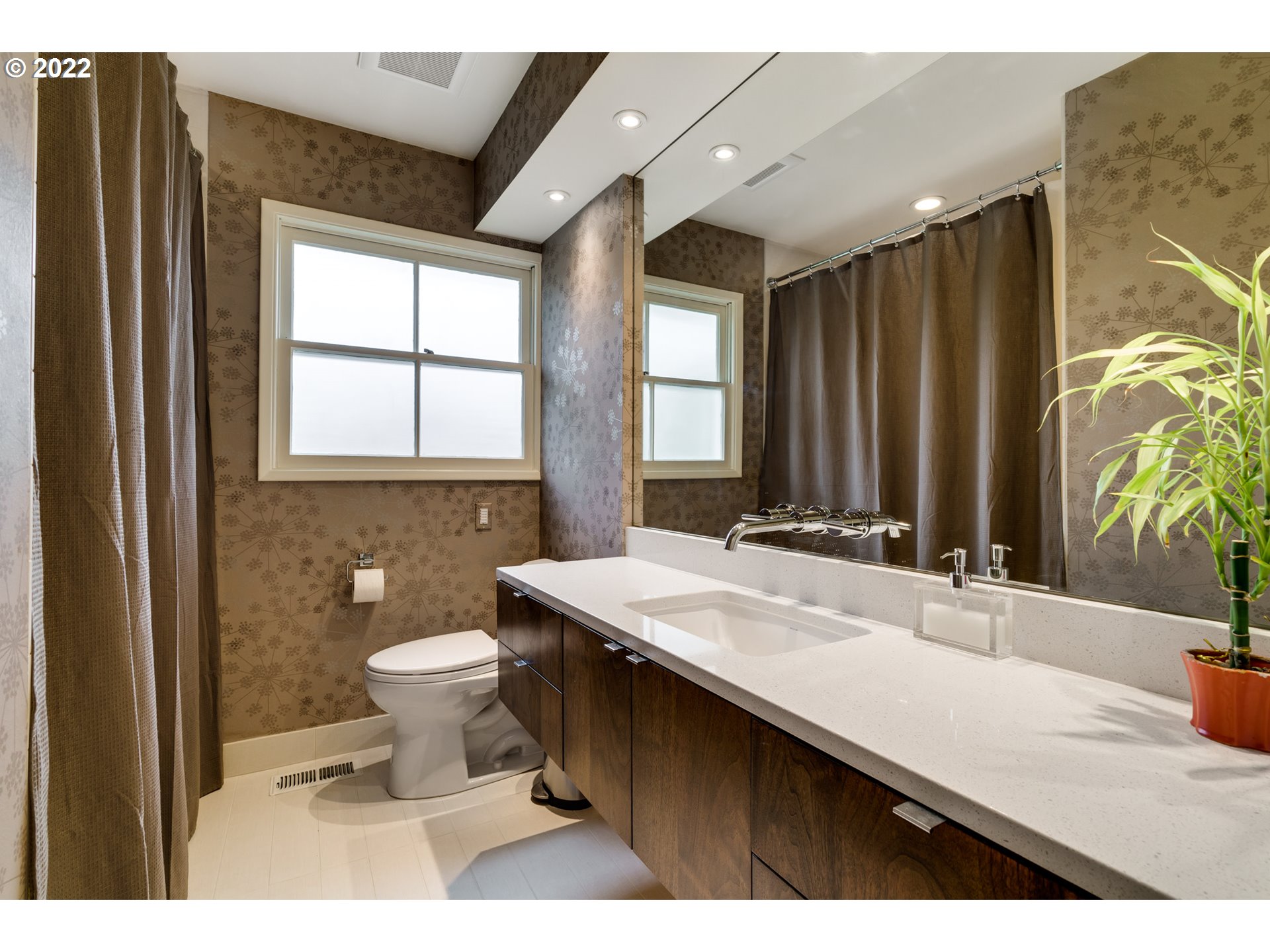 6825 Southwest Raleighwood Way Portland, OR 97225 - Photo 17 of 32 Gallery Image 17