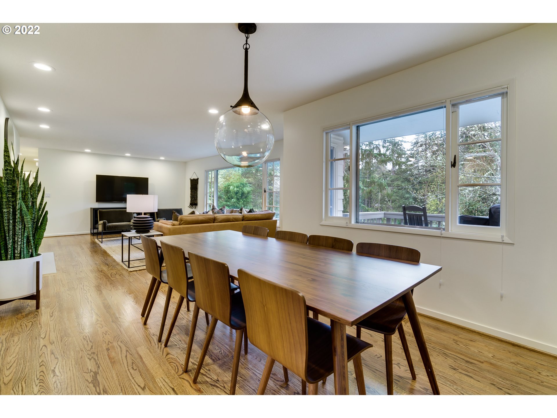 6825 Southwest Raleighwood Way Portland, OR 97225 - Photo 8 of 32 Gallery Image 8