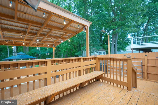 $425,000 | 8 Red Bud Court, Essex, MD 21221