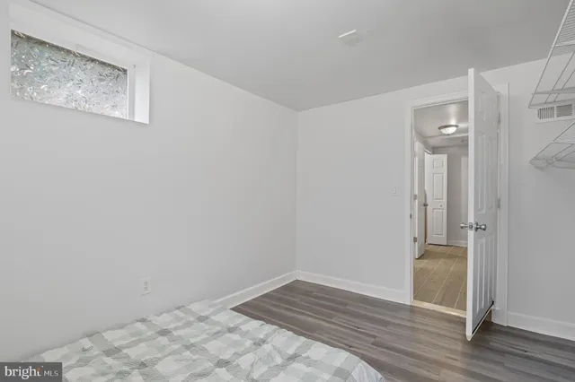 $425,000 | 8 Red Bud Court, Essex, MD 21221