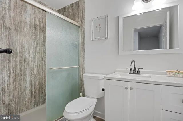 $425,000 | 8 Red Bud Court, Essex, MD 21221